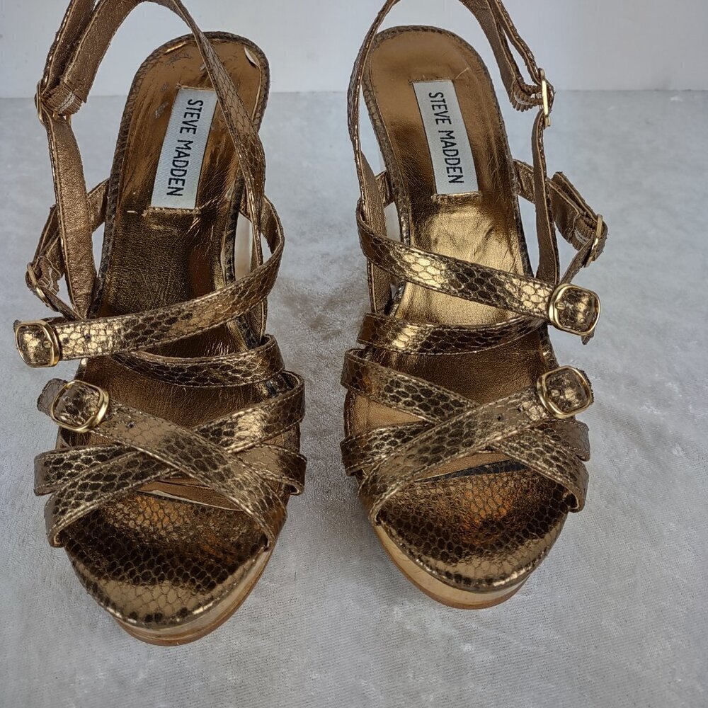 Steve Madden (Leona) Bronze Snakeskin Print 4 Inch Strappy Wedges Size 7 - Picture 3 of 12